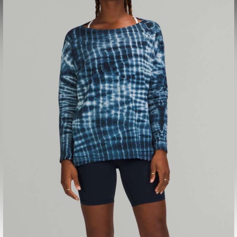 Lululemon back in action long sleeve